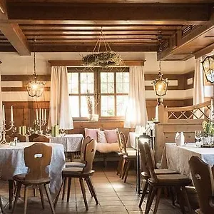 Landgasthof Weisses Lamm *** Engelthal